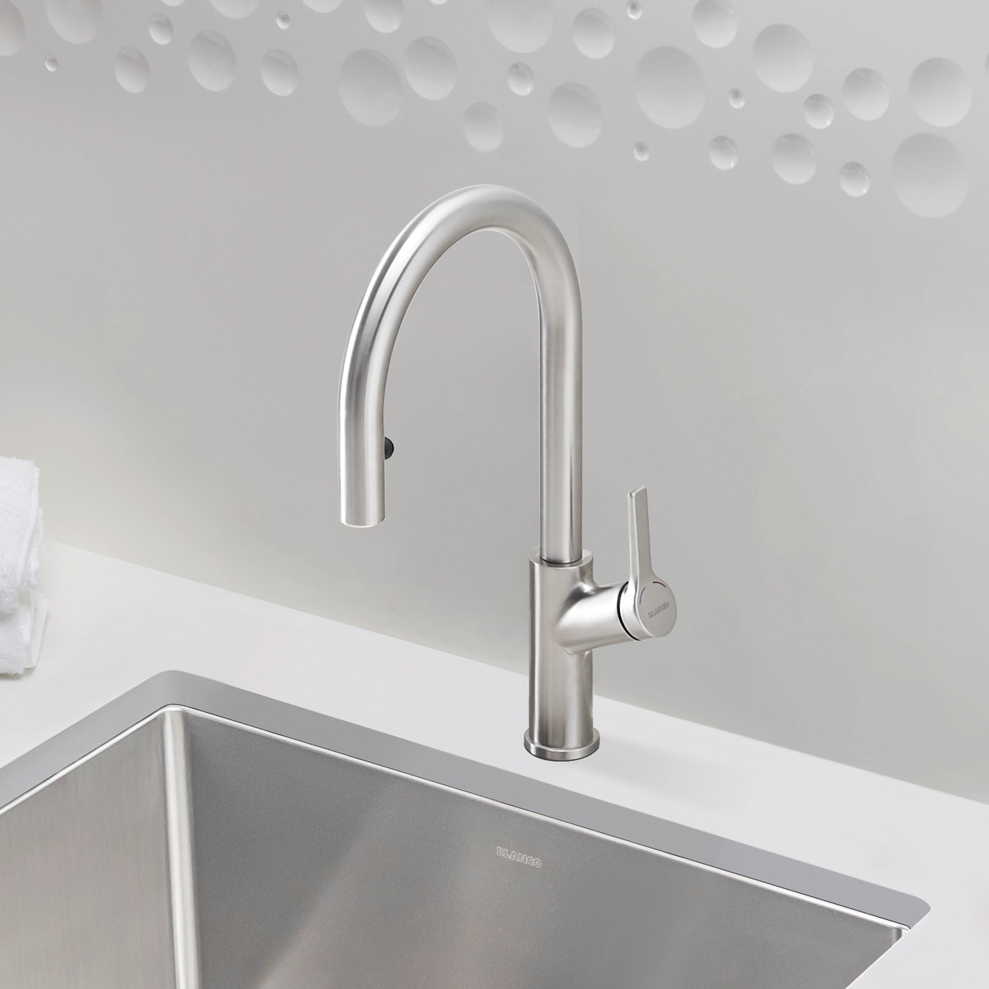Blanco Urbena Pull-Down Dual-Spray Kitchen Faucet Blanco