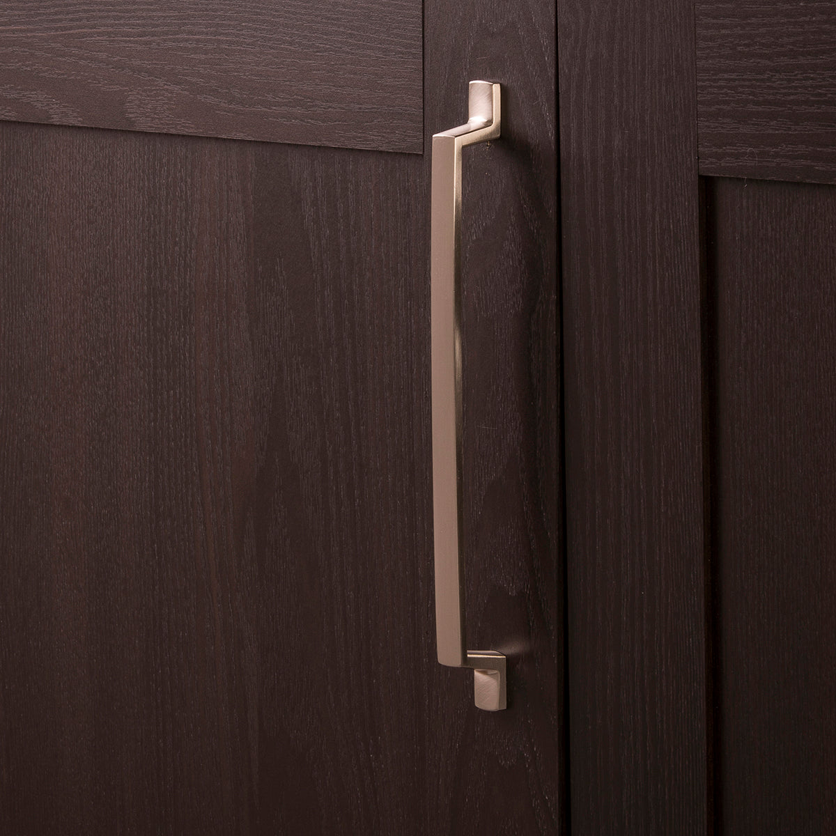 Hickory Hardware Richmond Pull 8 Inch Center to Center Hickory Hardware