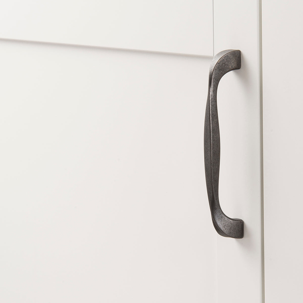 Hickory Hardware Twist Pull 5-1/16 Inch (128mm) Center to Center Hickory Hardware