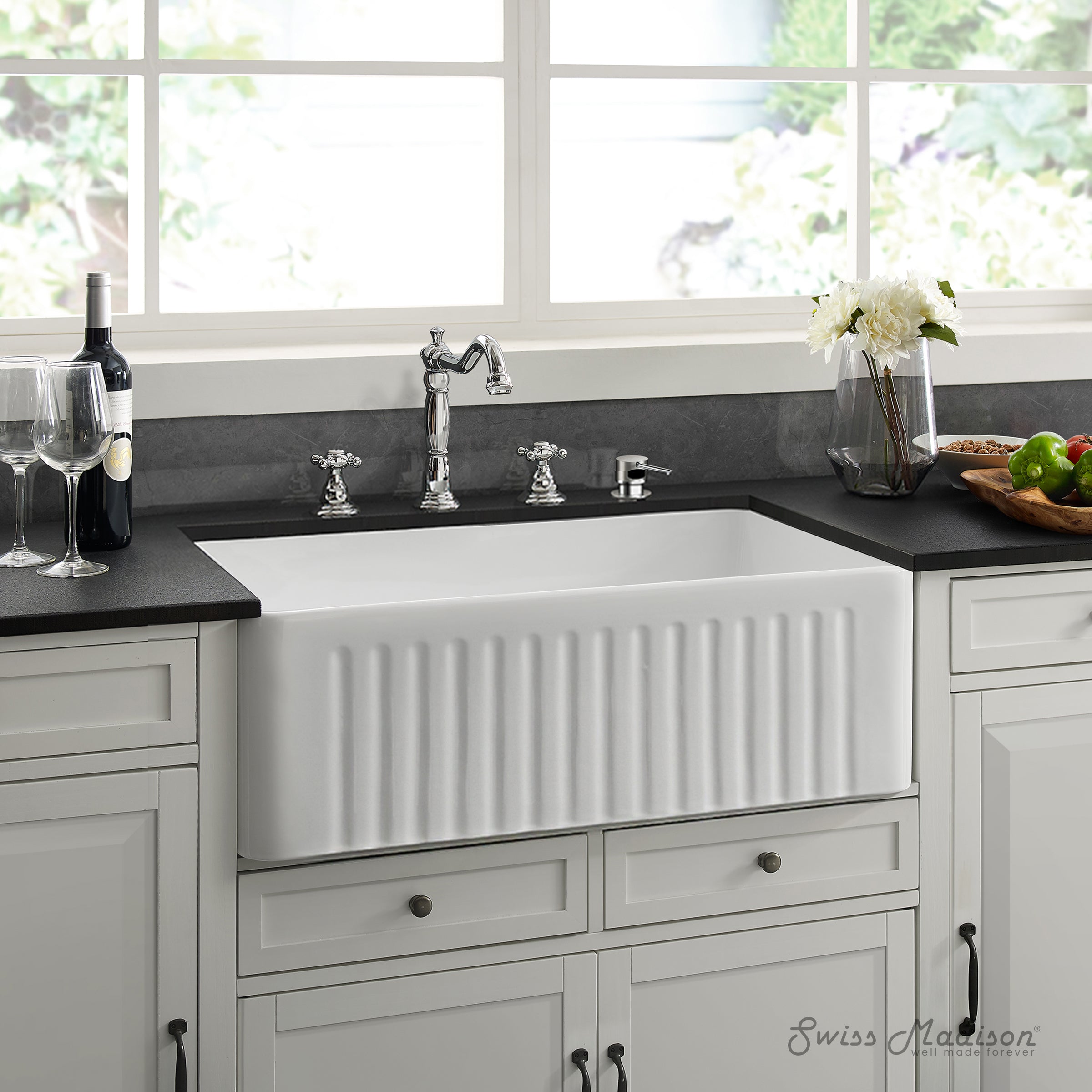 Swiss Madison Delice 30 x 18 Ceramic, Farmhouse Kitchen Sink with Apron