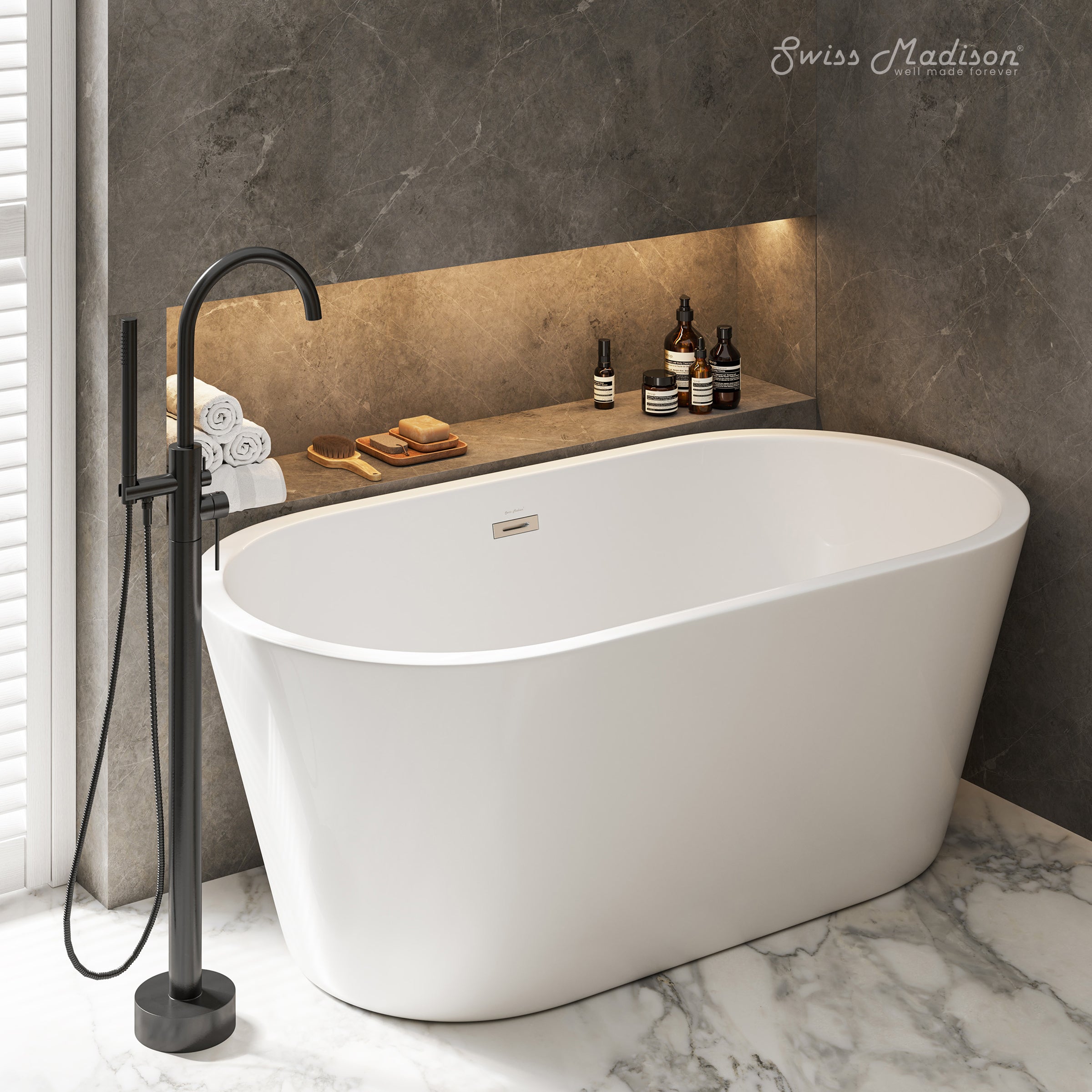 Swiss Madison Claire 60" Freestanding Bathtub