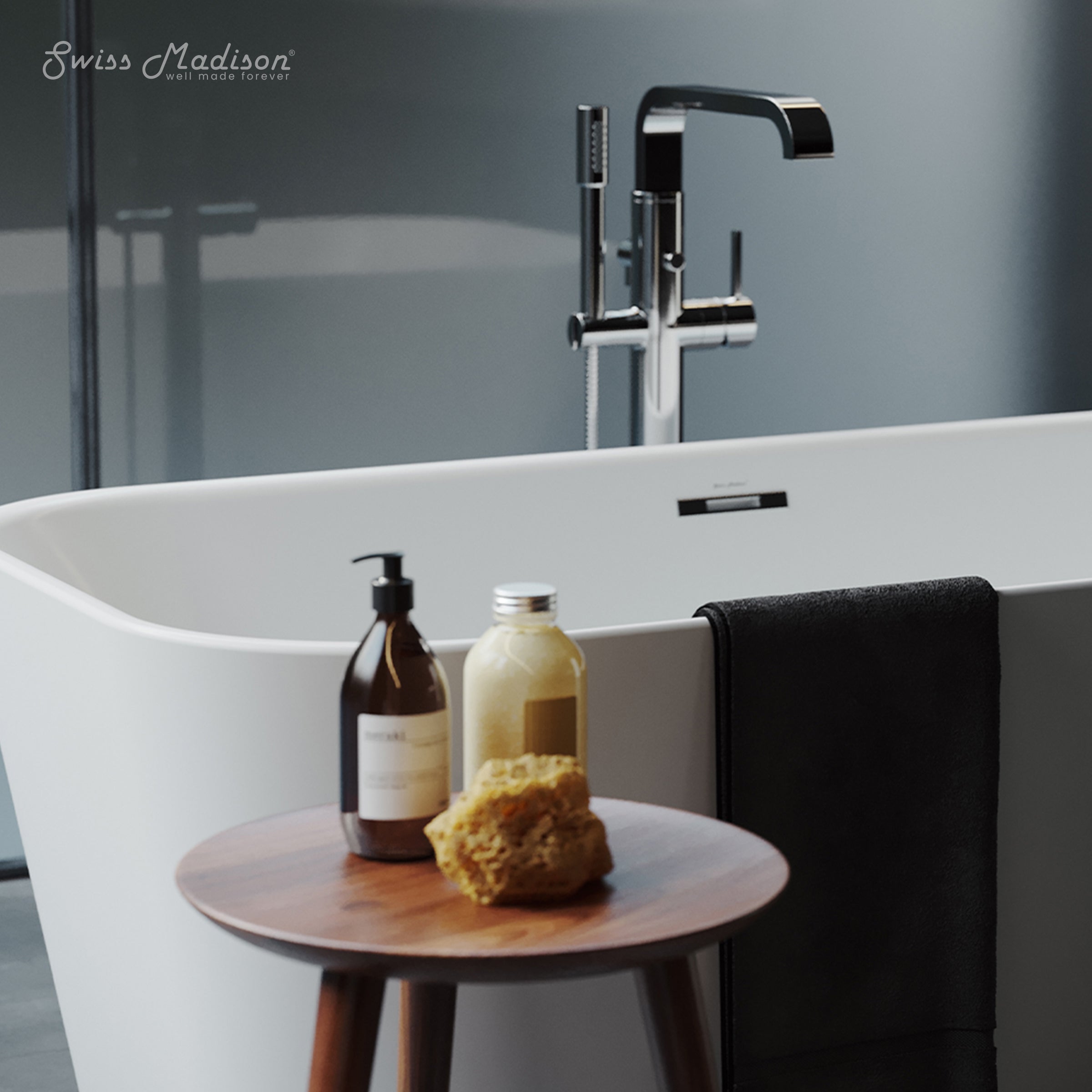 Swiss Madison Concorde 67" Freestanding Bathtub