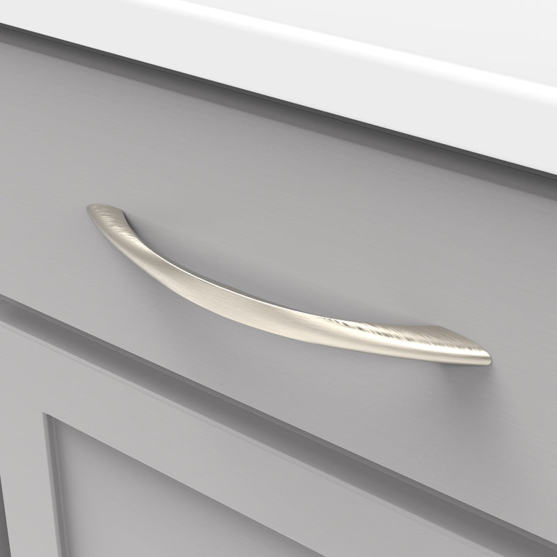 Hickory Hardware Metropolis Pull 7-9/16 Inch (192mm) Center to Center Hickory Hardware