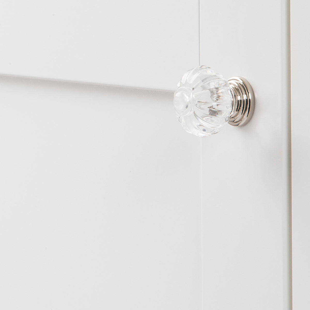 Hickory Hardware Crystal Palace Knob 1-1/8 Inch Diameter Hickory Hardware